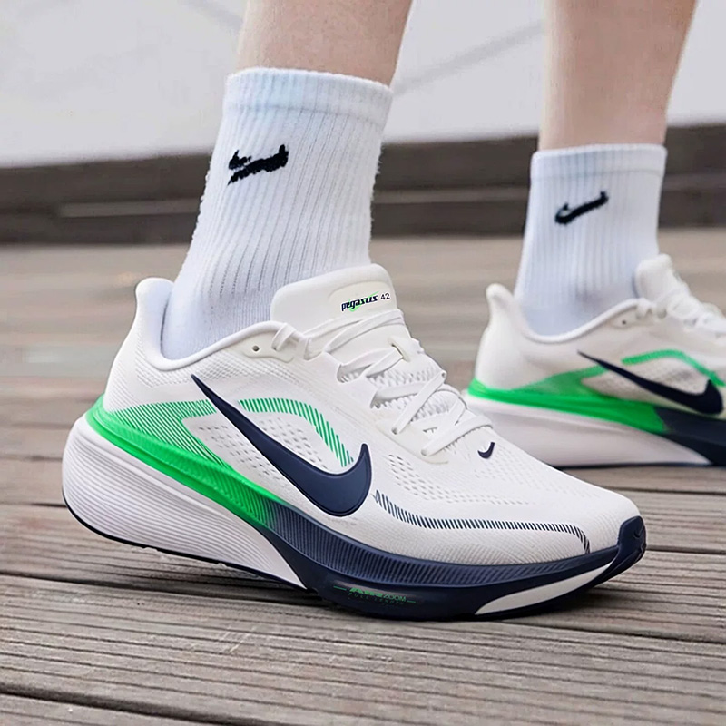 NIKE Men's AIR ZOOM PEGASUS 42 - Men Shoes Size Nike recension och pris